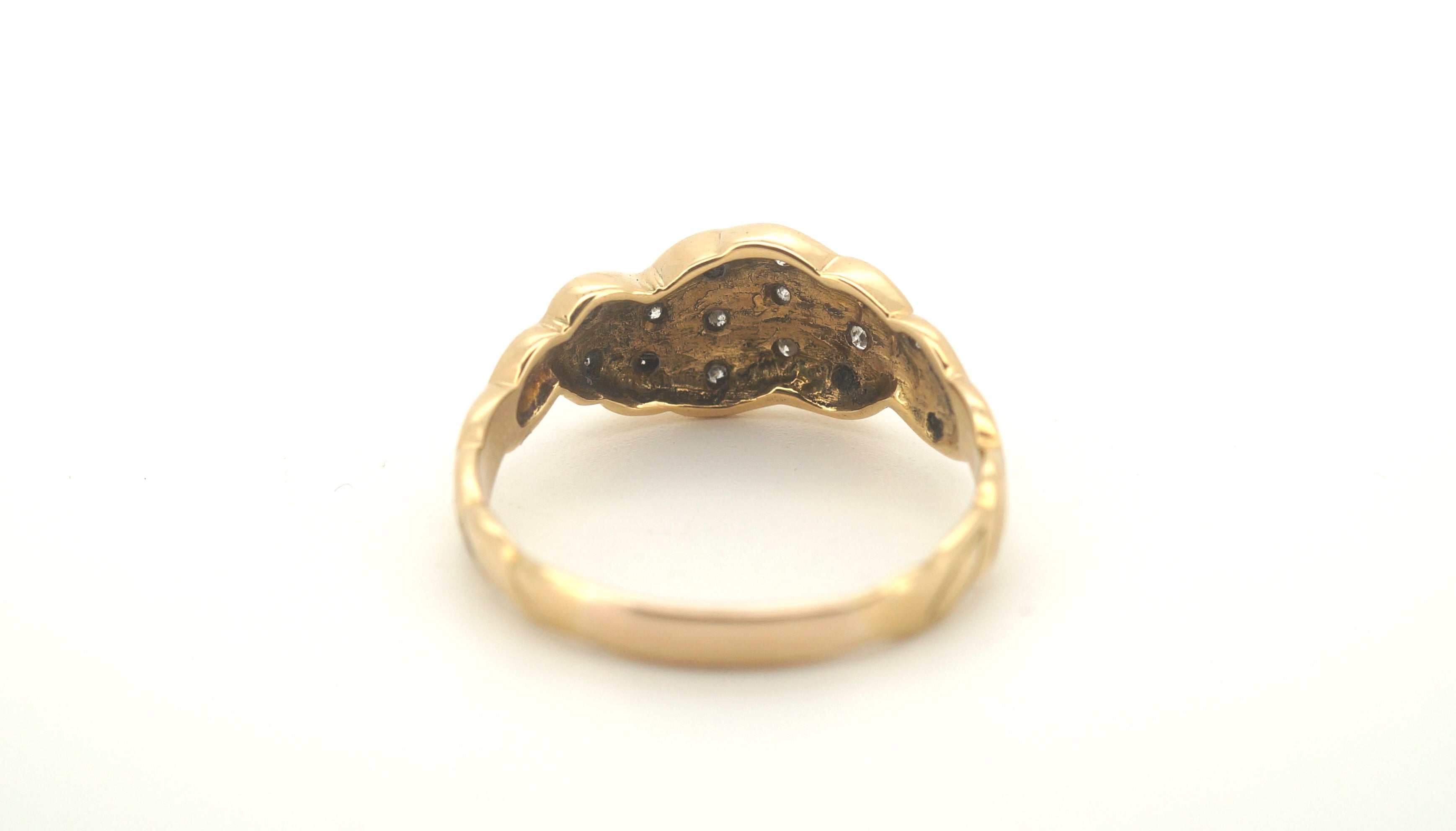 18ct Yellow Gold Ring (Size Y) - 502308