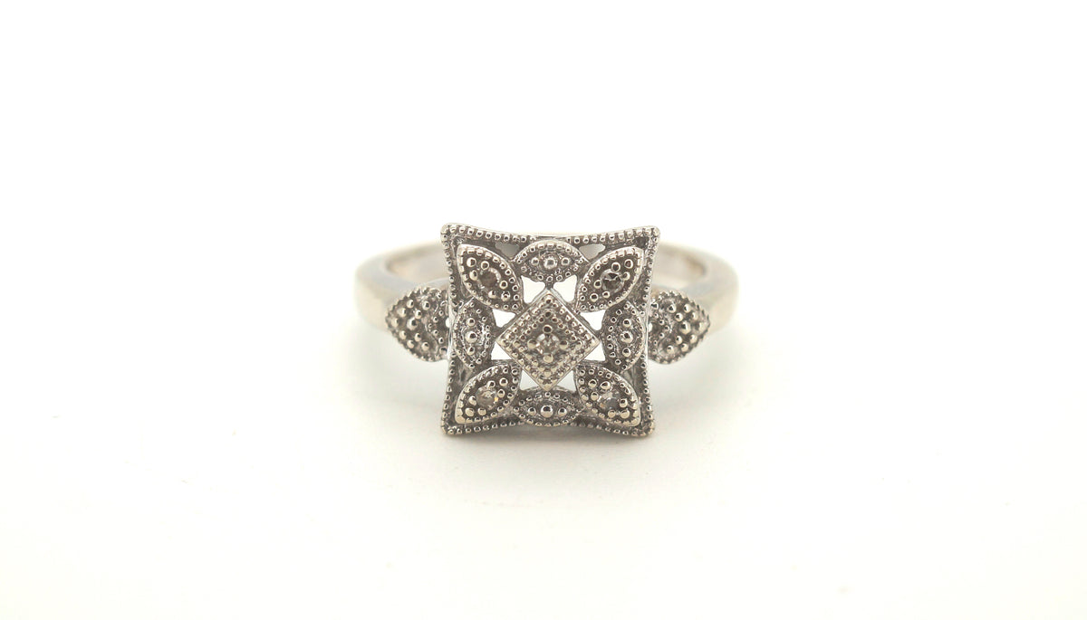 Ladies 9ct White Gold Cluster Ring (Size N 1/2) - 502833