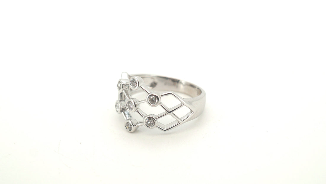 Ladies 18ct White Gold Web Style Ring (Size L) - 500398