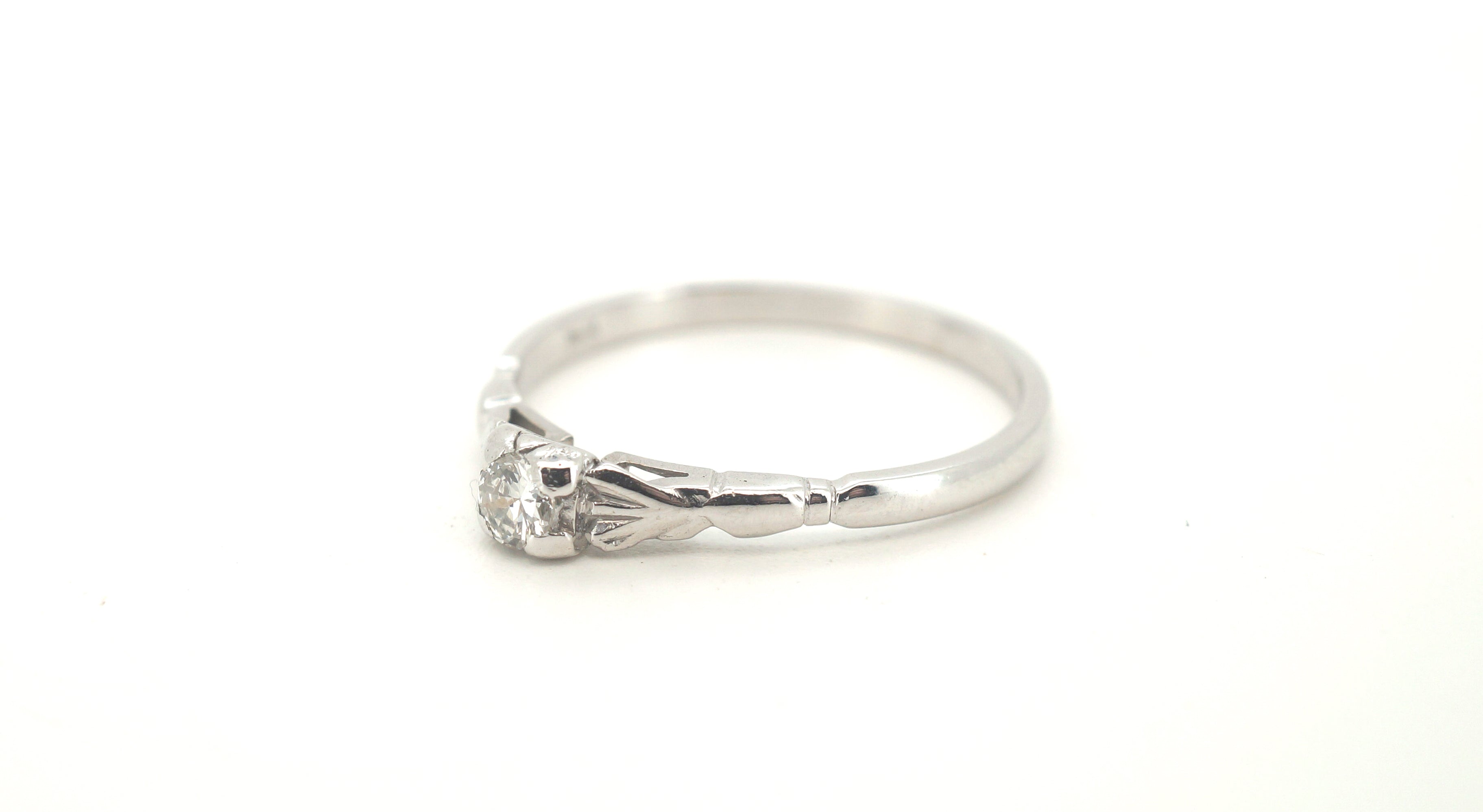 18ct White Gold Solitaire Diamond Ring (Size T 1/2) - 500463