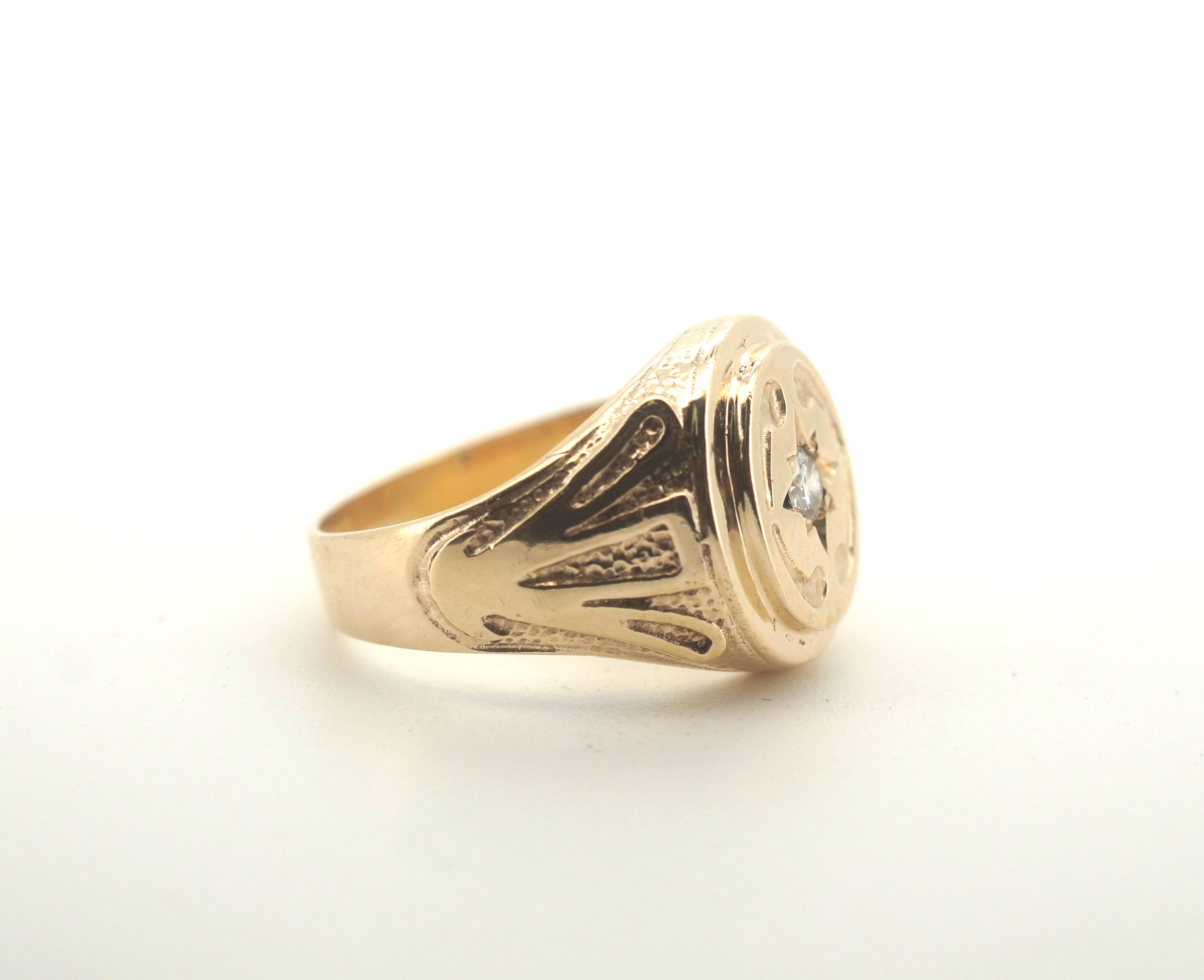 Men's 9CT Yellow Gold Diamond Ring (Size Q, 12.62g) - 503396