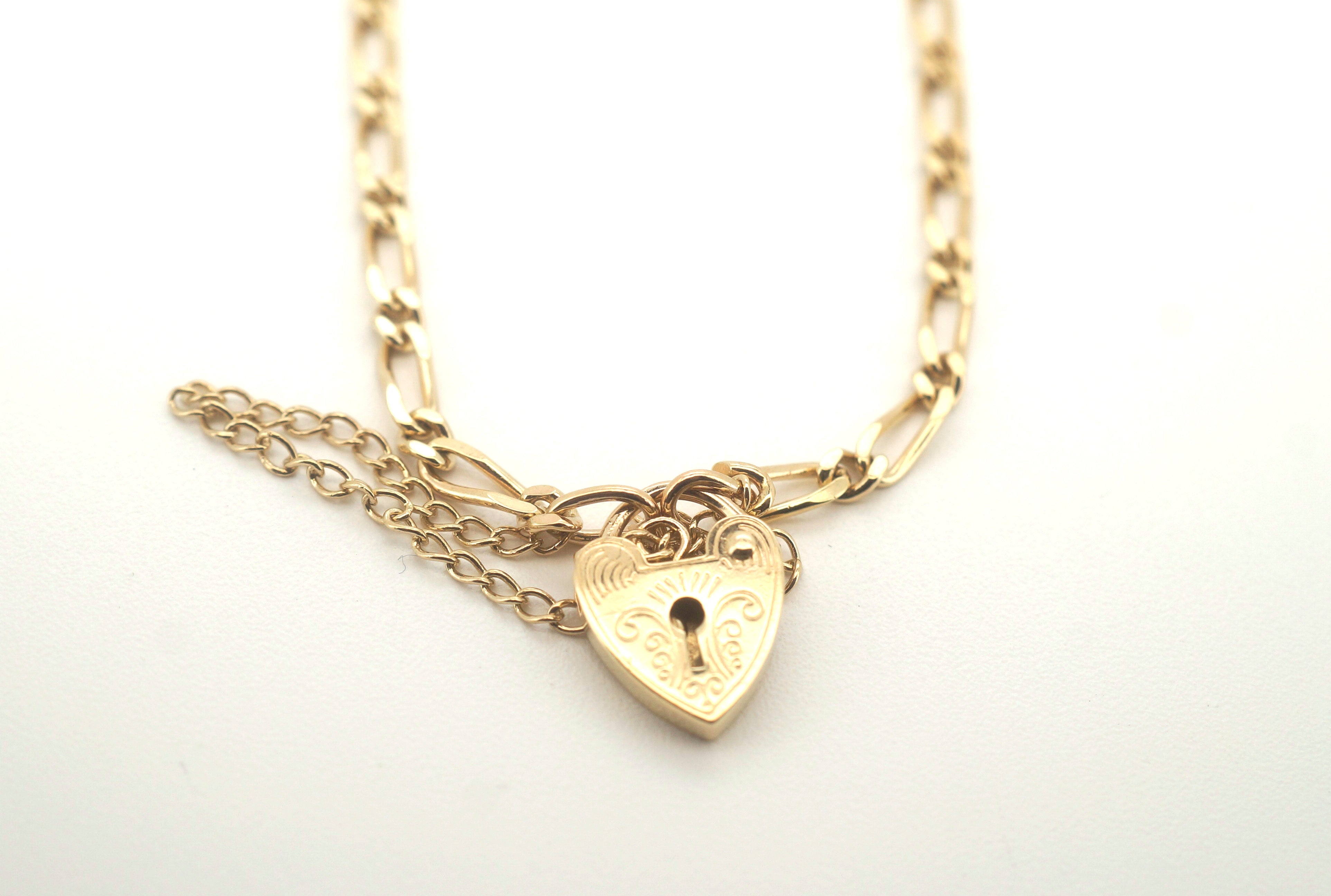 Ladies Solid 9CT Yellow Gold Heart Locket Bracelet (18cm, 3.8g) - 503818