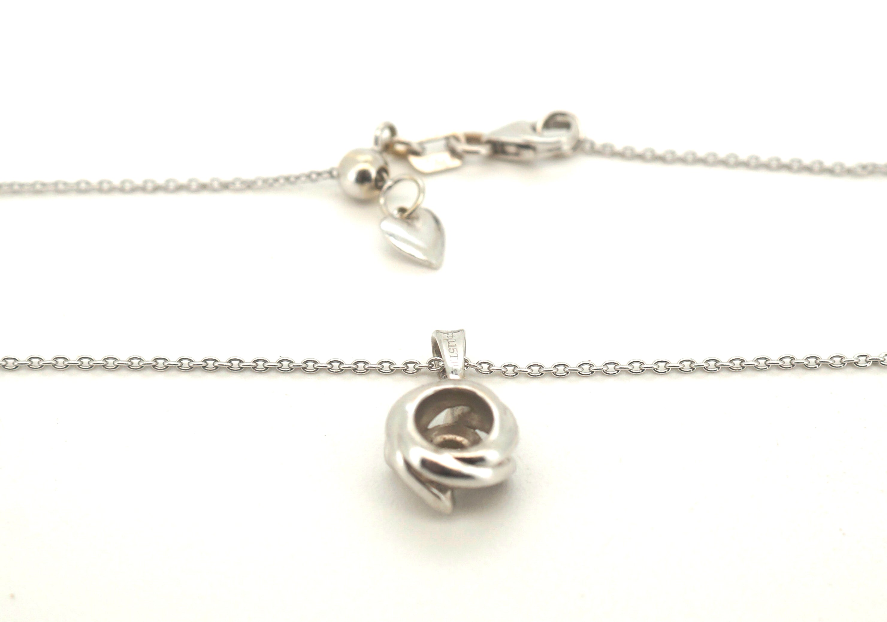 Ladies 9ct White Gold Necklace with 9ct White Gold Pendant - 504474