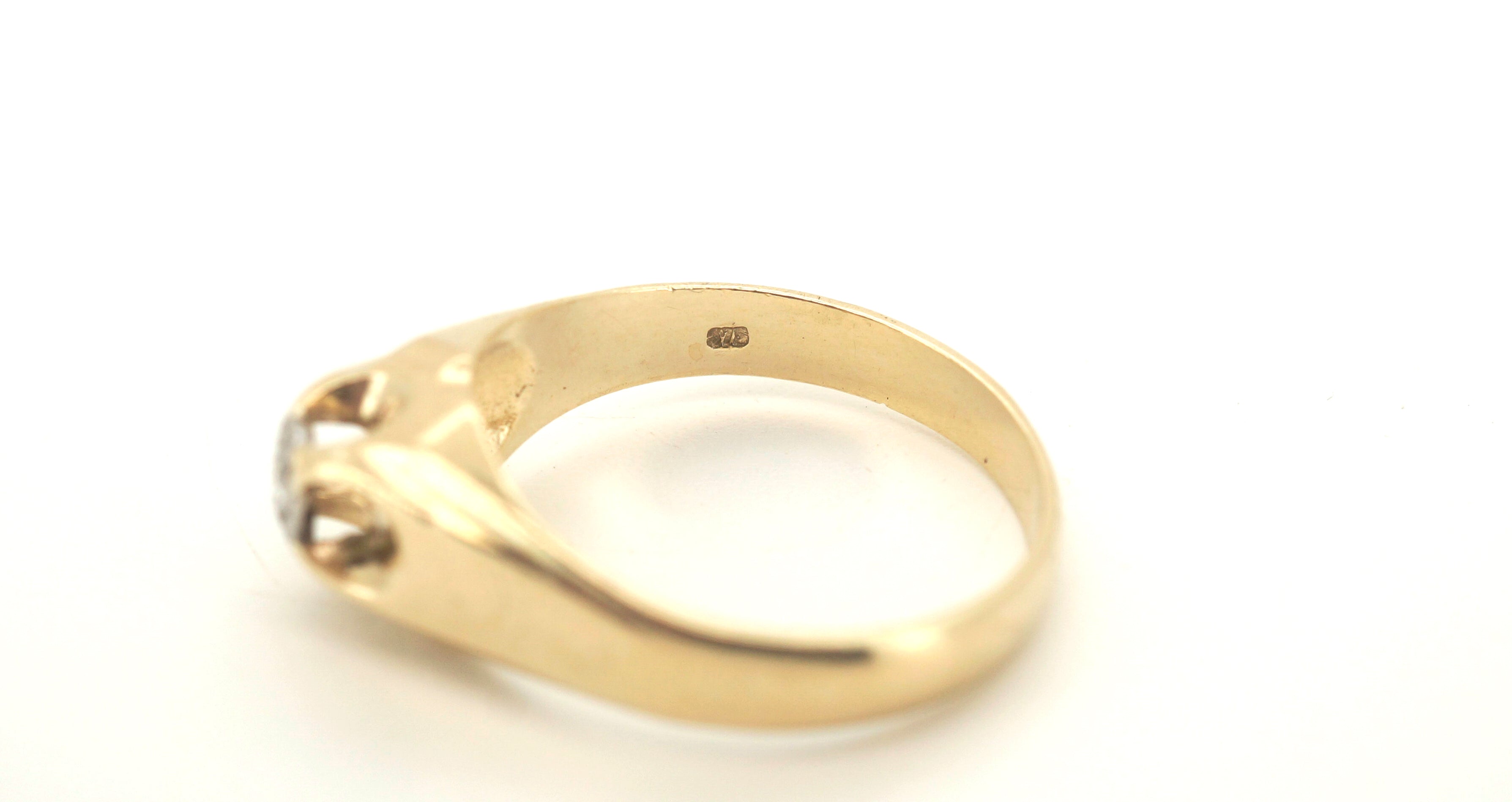 Men's 9ct Yellow Gold Solitaire Diamond Ring (Size T) - 505056