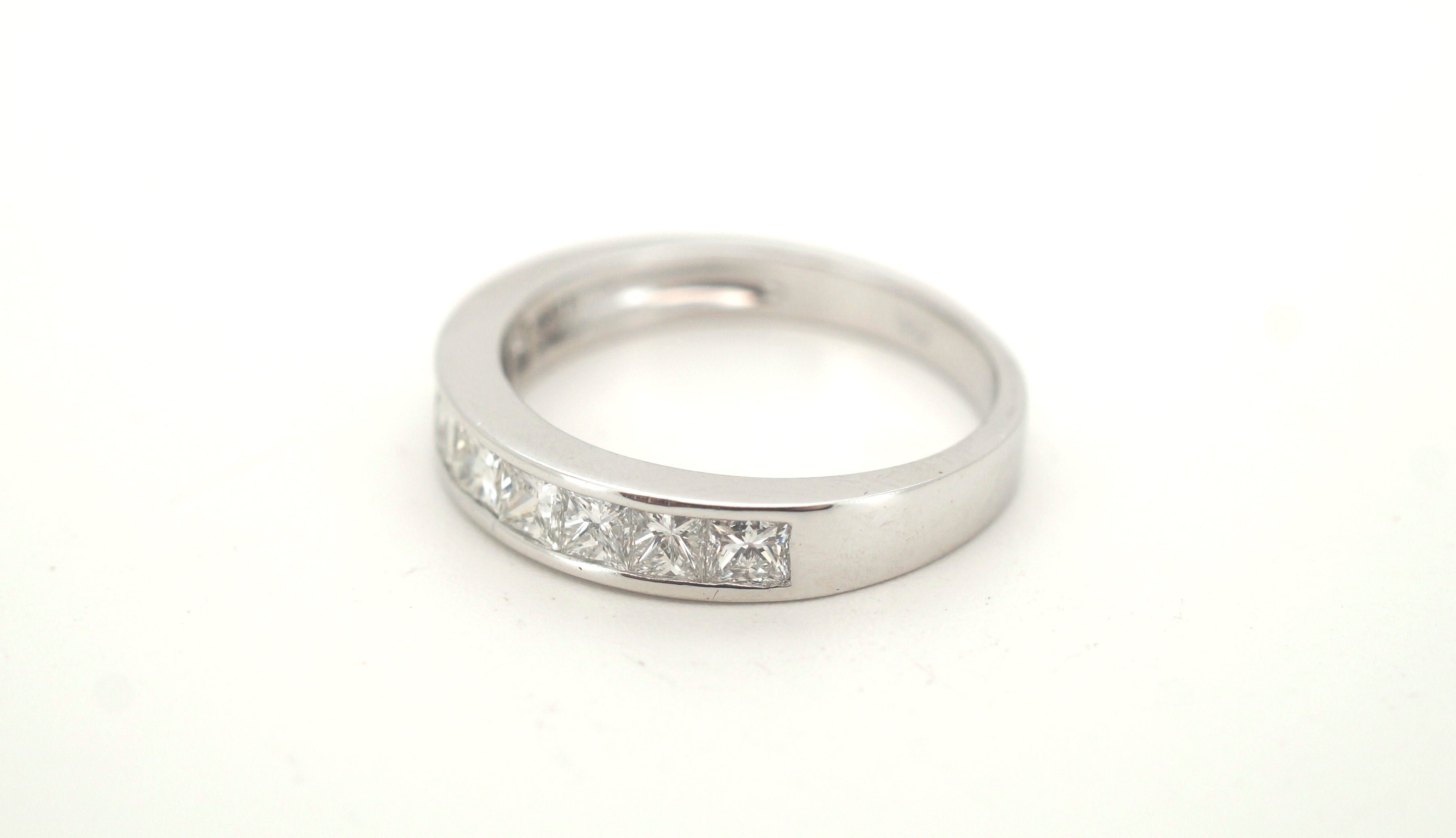 Ladies 18ct White Gold 10 Diamond Ring (Size N) - 500963