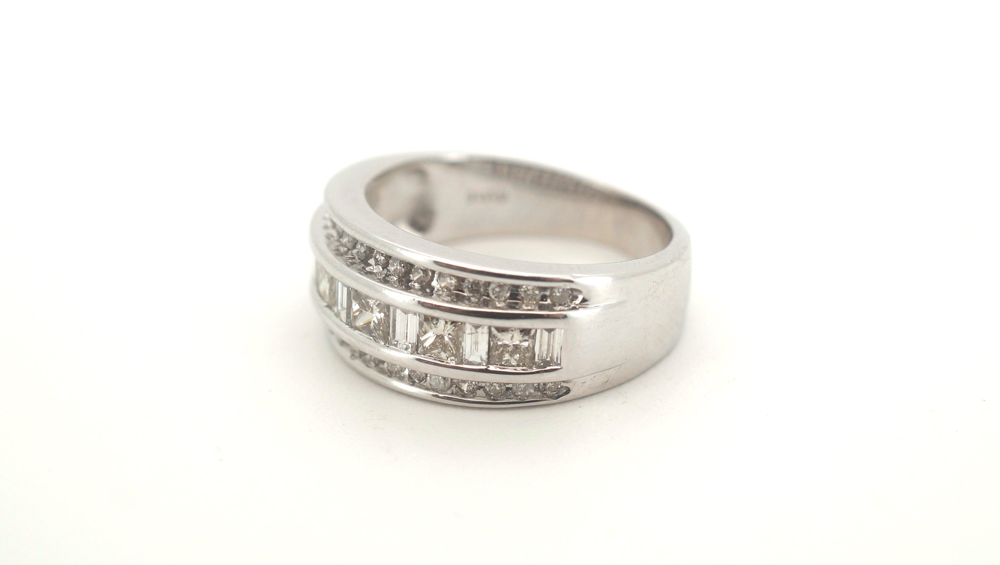 Mens 18ct White Gold 41 Diamond Dress Ring (Size J) - 501211