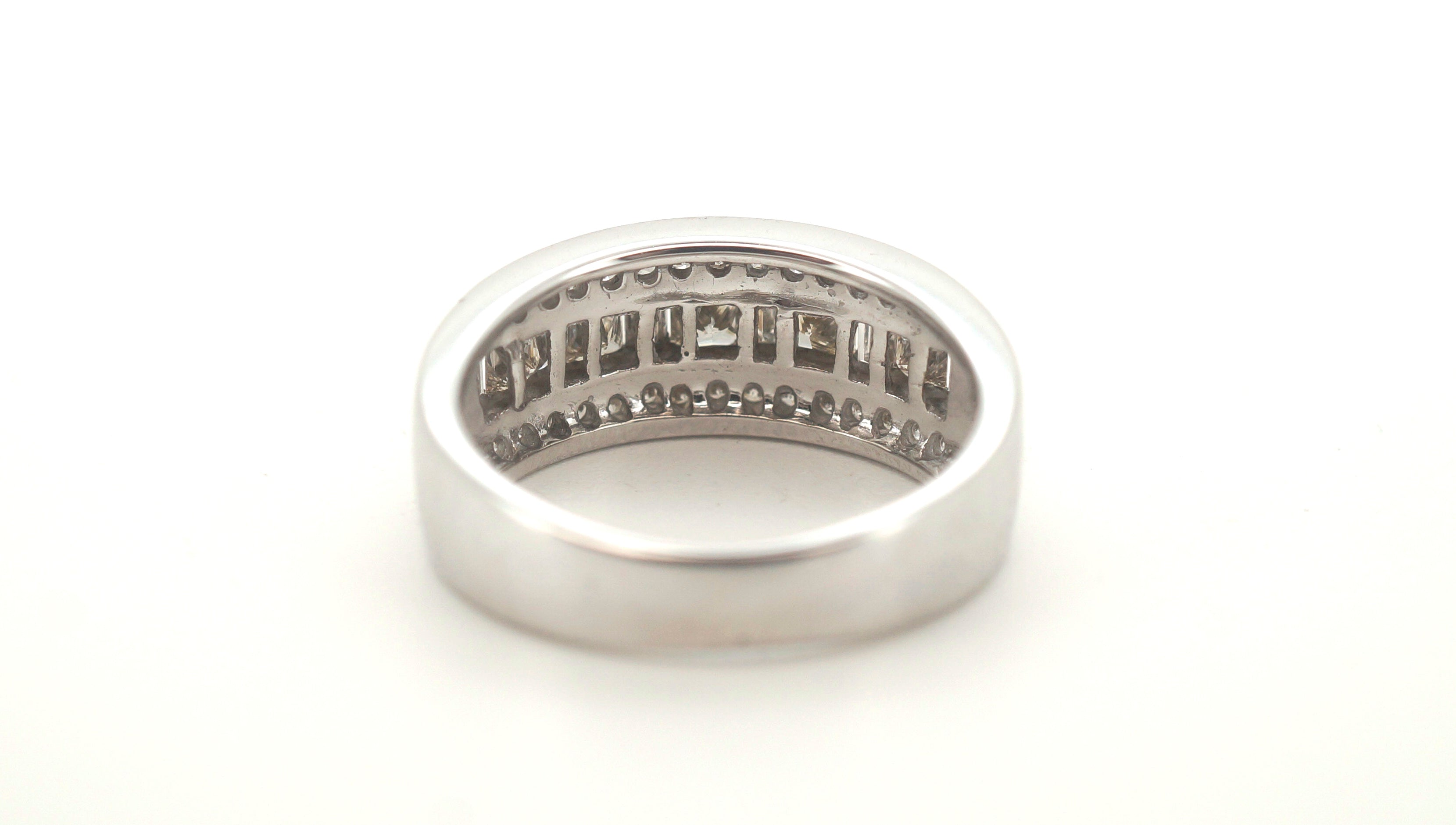 Mens 18ct White Gold 41 Diamond Dress Ring (Size J) - 501211