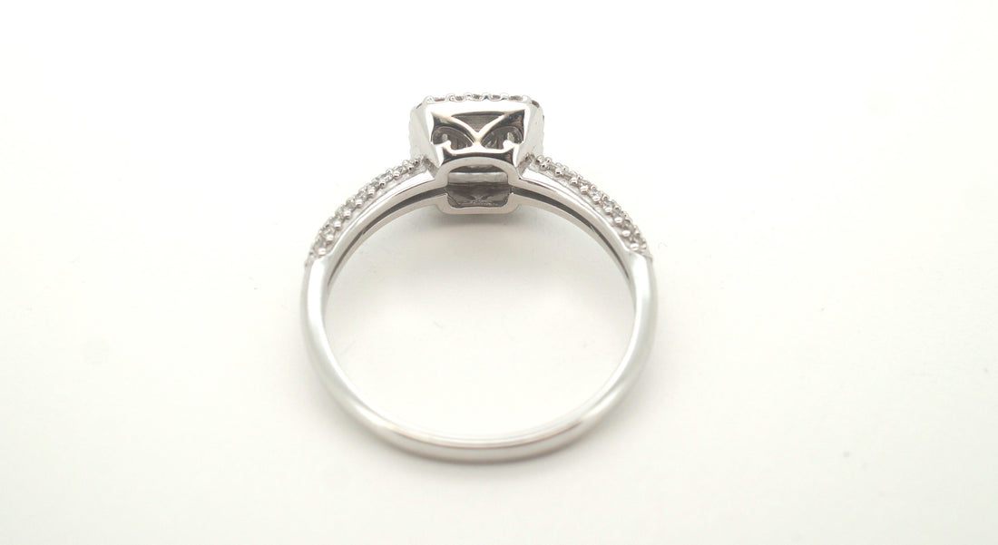 Unisex 18ct White Gold Diamond Dress Ring (Size S 1/2) - 501442