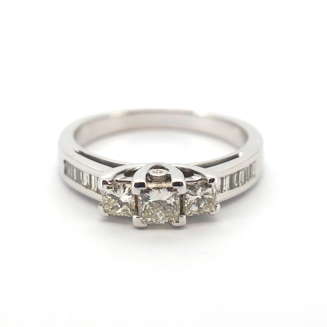 Unisex 18ct White Gold 17 Diamond Engagement Ring (Size N) - 508314