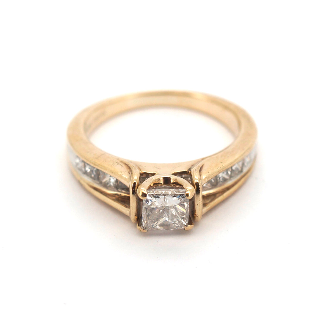 Ladies 9ct Yellow Gold 12 Diamond Engagement Ring (Size J, 3.4g) - 508467