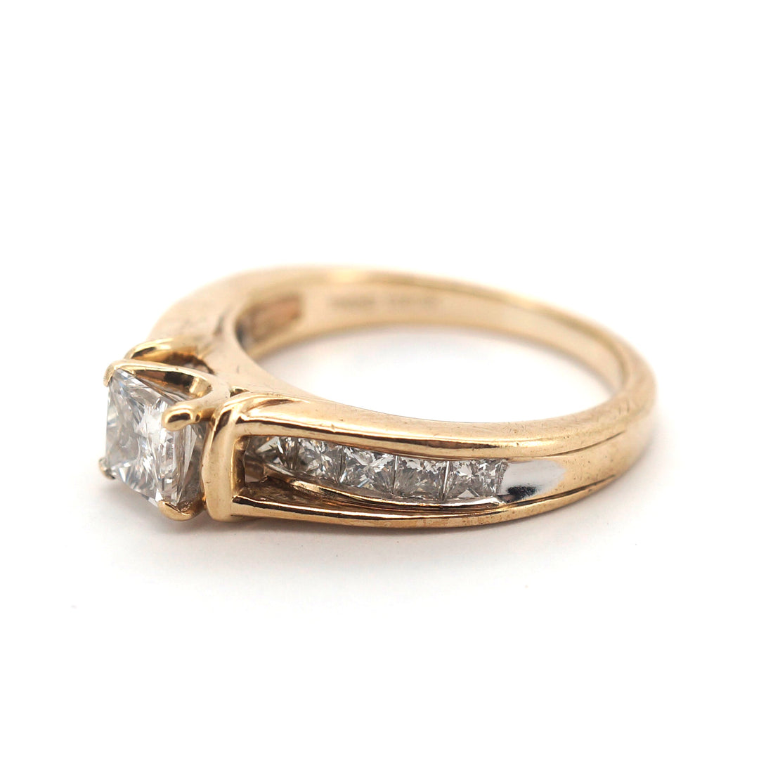 Ladies 9ct Yellow Gold 12 Diamond Engagement Ring (Size J, 3.4g) - 508467