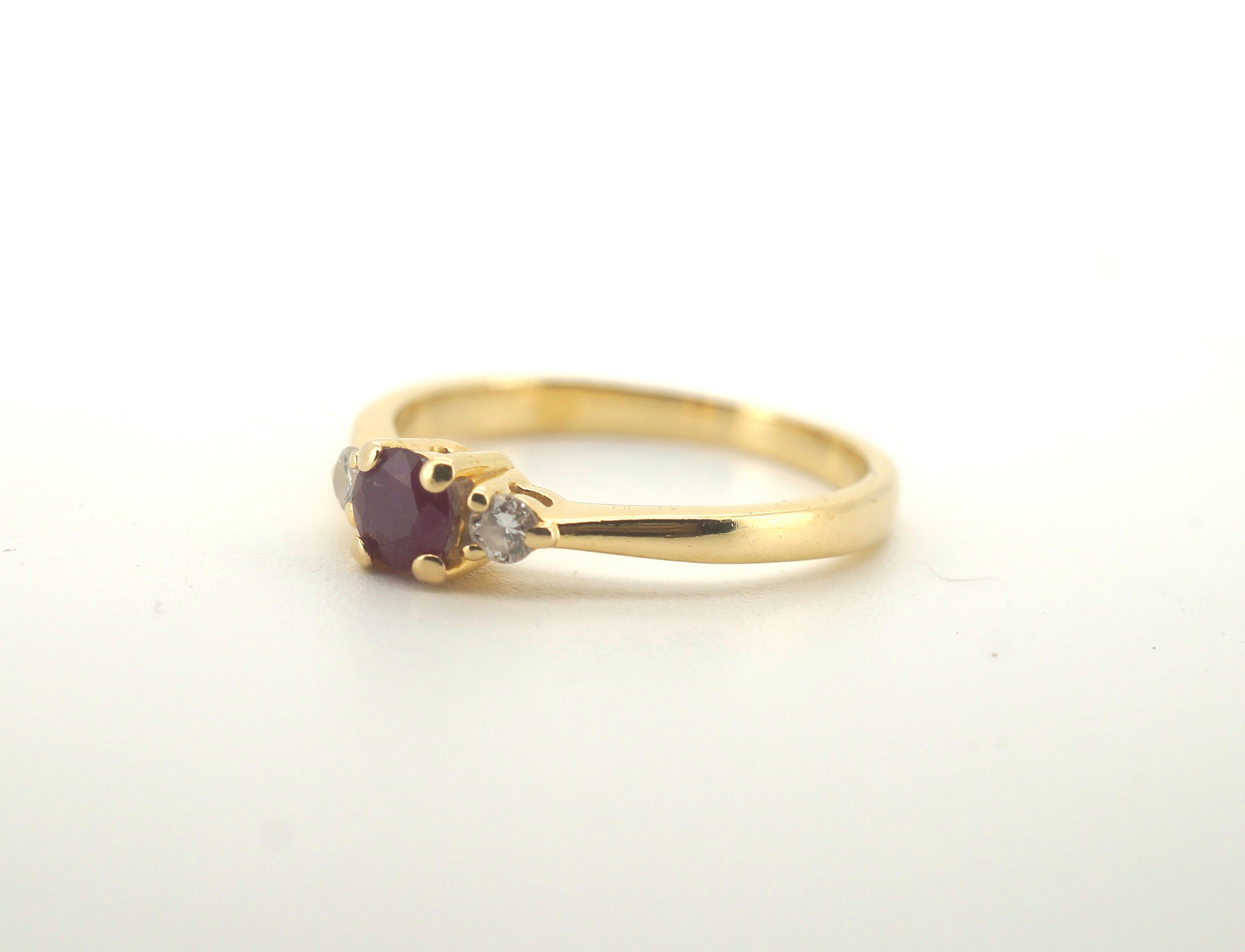 Ladies 18CT Solid Yellow Gold Ruby Ring (Size K) - 505334