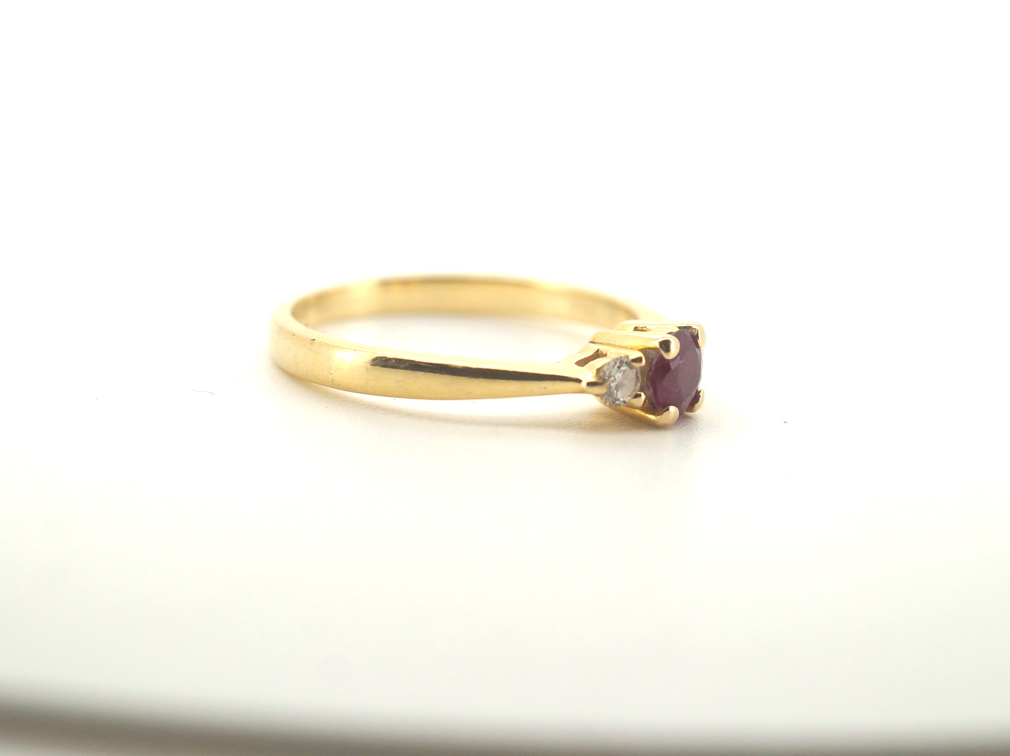 Ladies 18CT Solid Yellow Gold Ruby Ring (Size K) - 505334