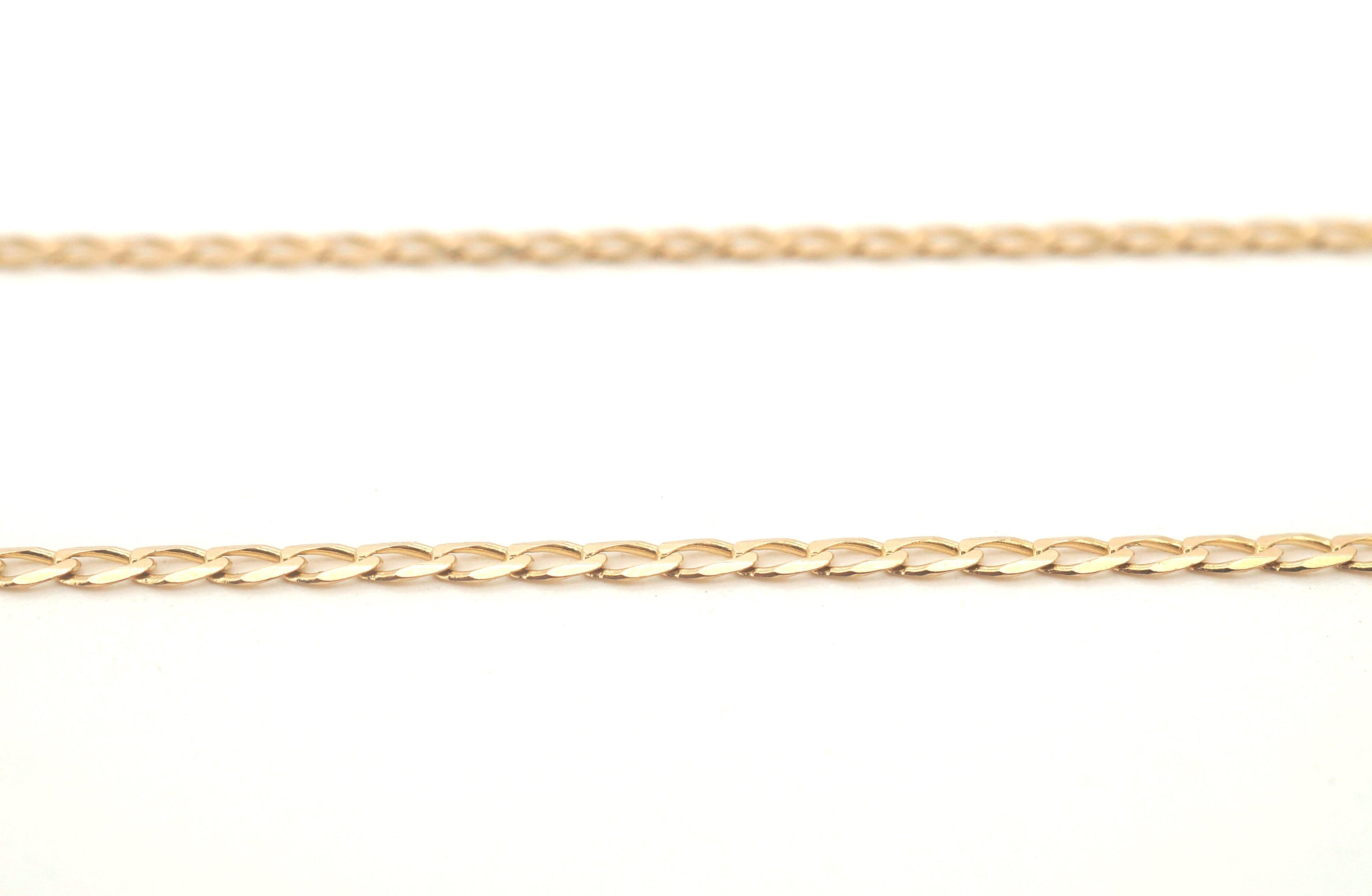 9ct Yellow Gold Curb Link Necklace & "C" Pendant (42cm) - 502510