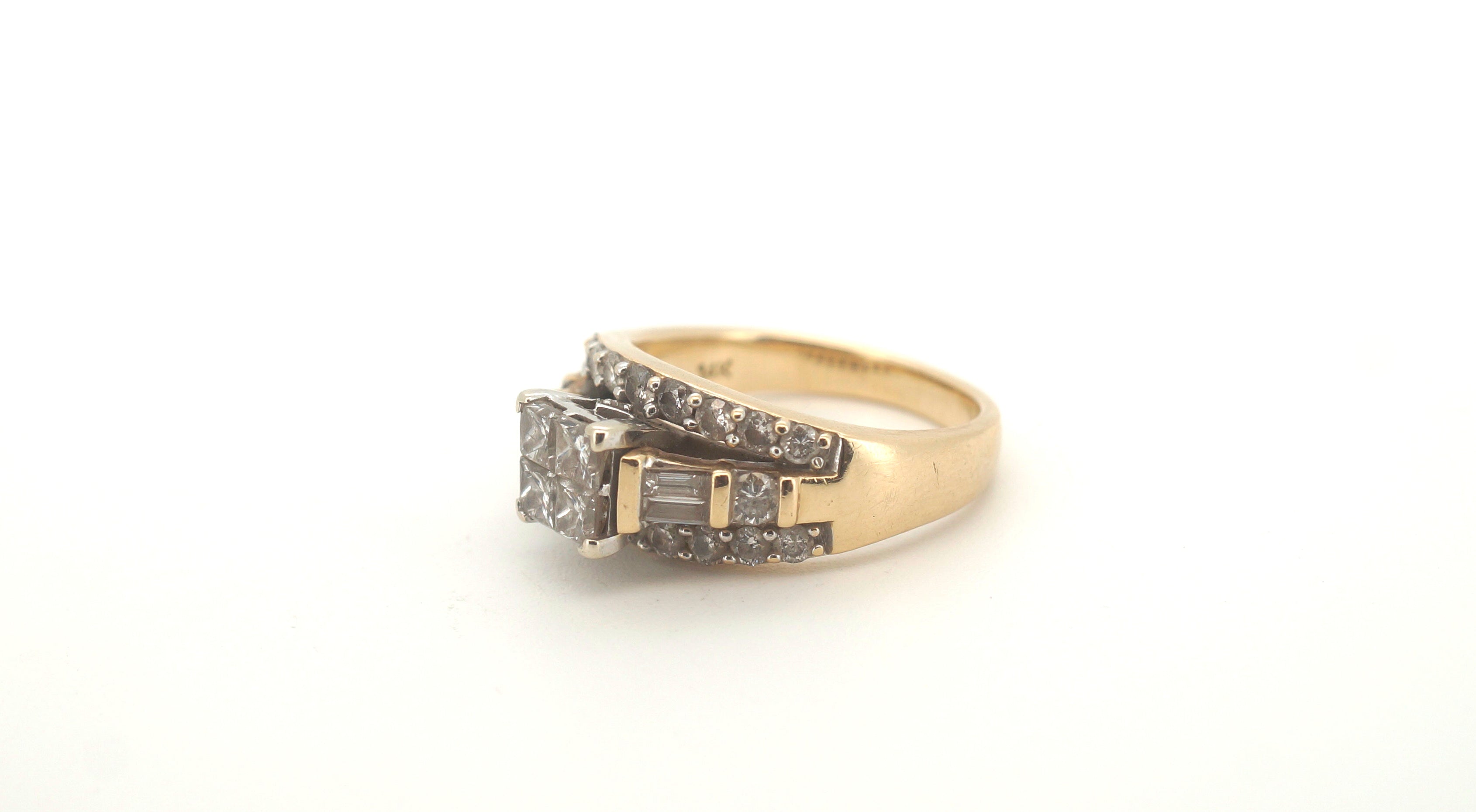14ct Yellow & White Gold 30 Diamond Ring (Size N 1/2) - 503508