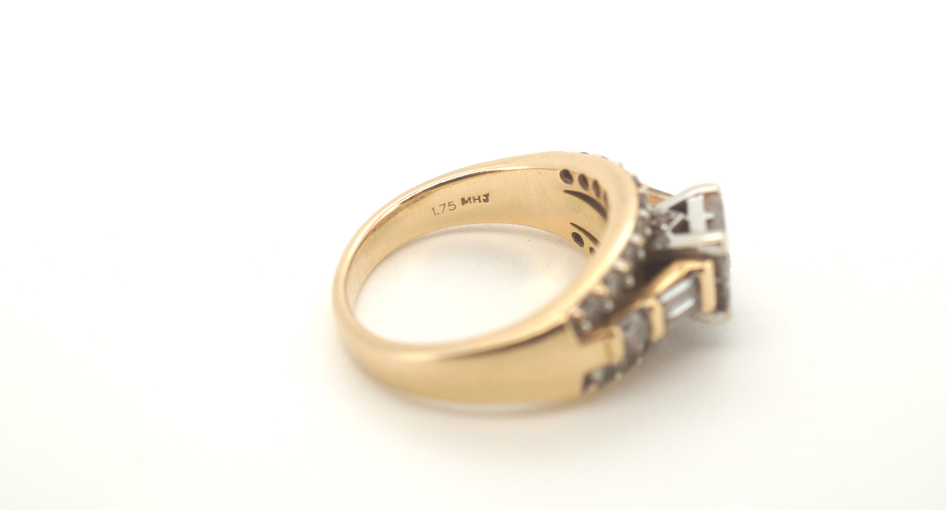 14ct Yellow & White Gold 30 Diamond Ring (Size N 1/2) - 503508