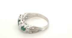 18ct White Gold Synthetic Emerald & Diamond Ring (Size N) - 501633