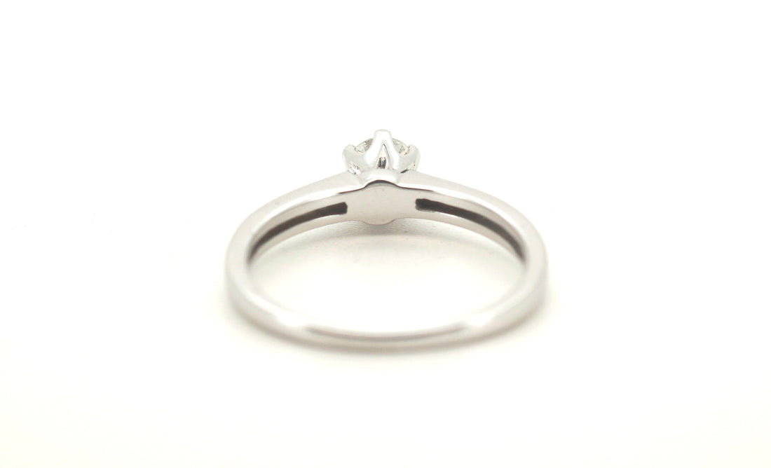 18ct White Gold Solitaire Diamond (Size N 1/2) - 501858