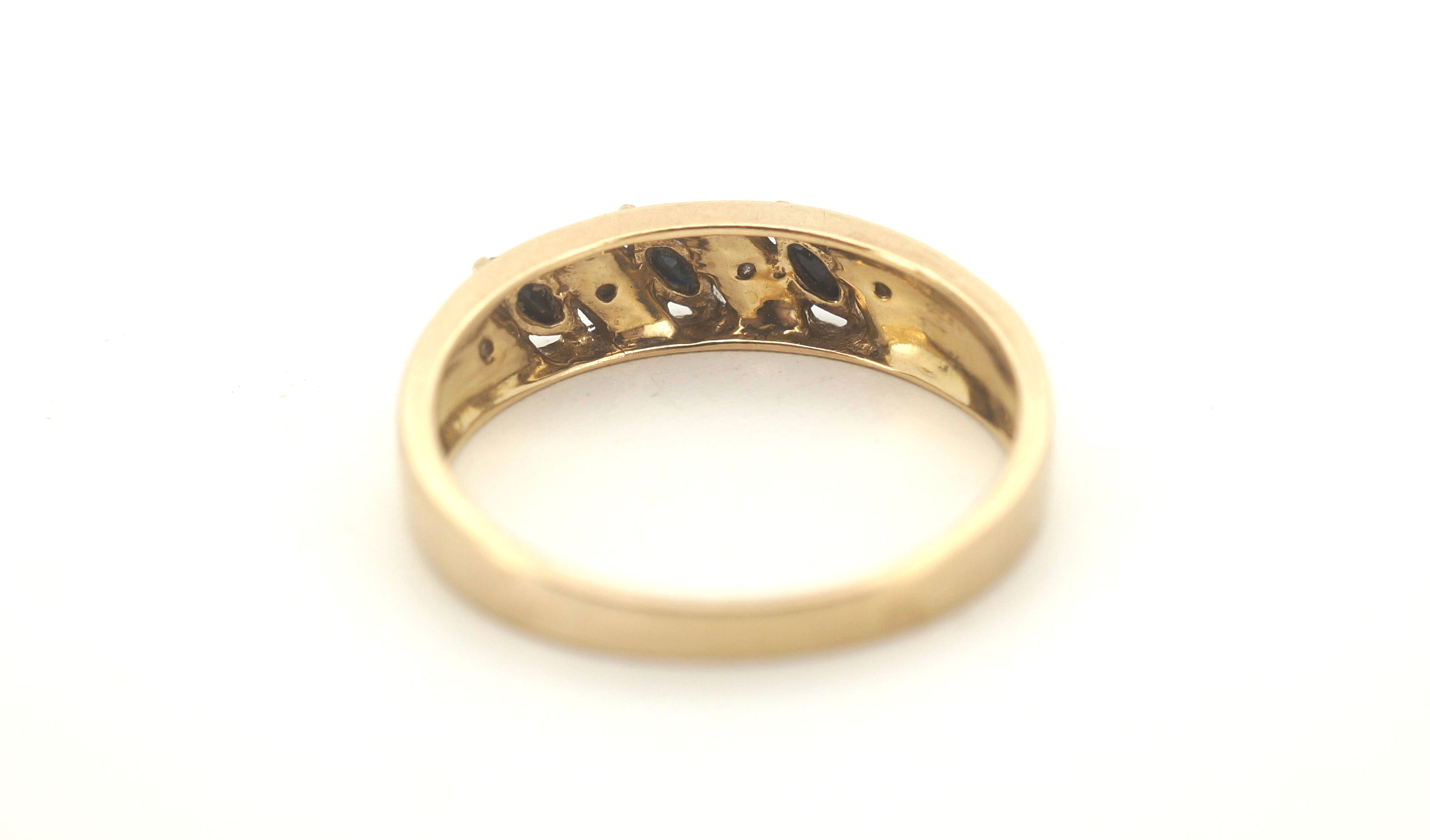 Men's 9ct Yellow Gold Ring (Size N 1/2) - 506397