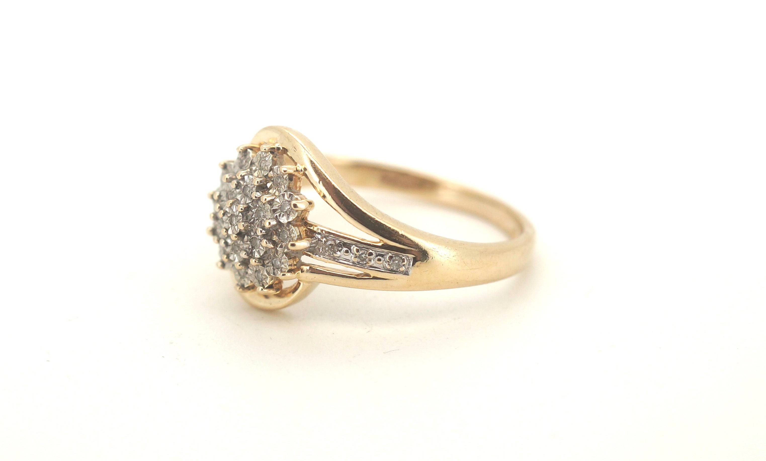 Ladies 9ct Yellow & White Gold Cluster Ring (Size N 1/2) - 506188
