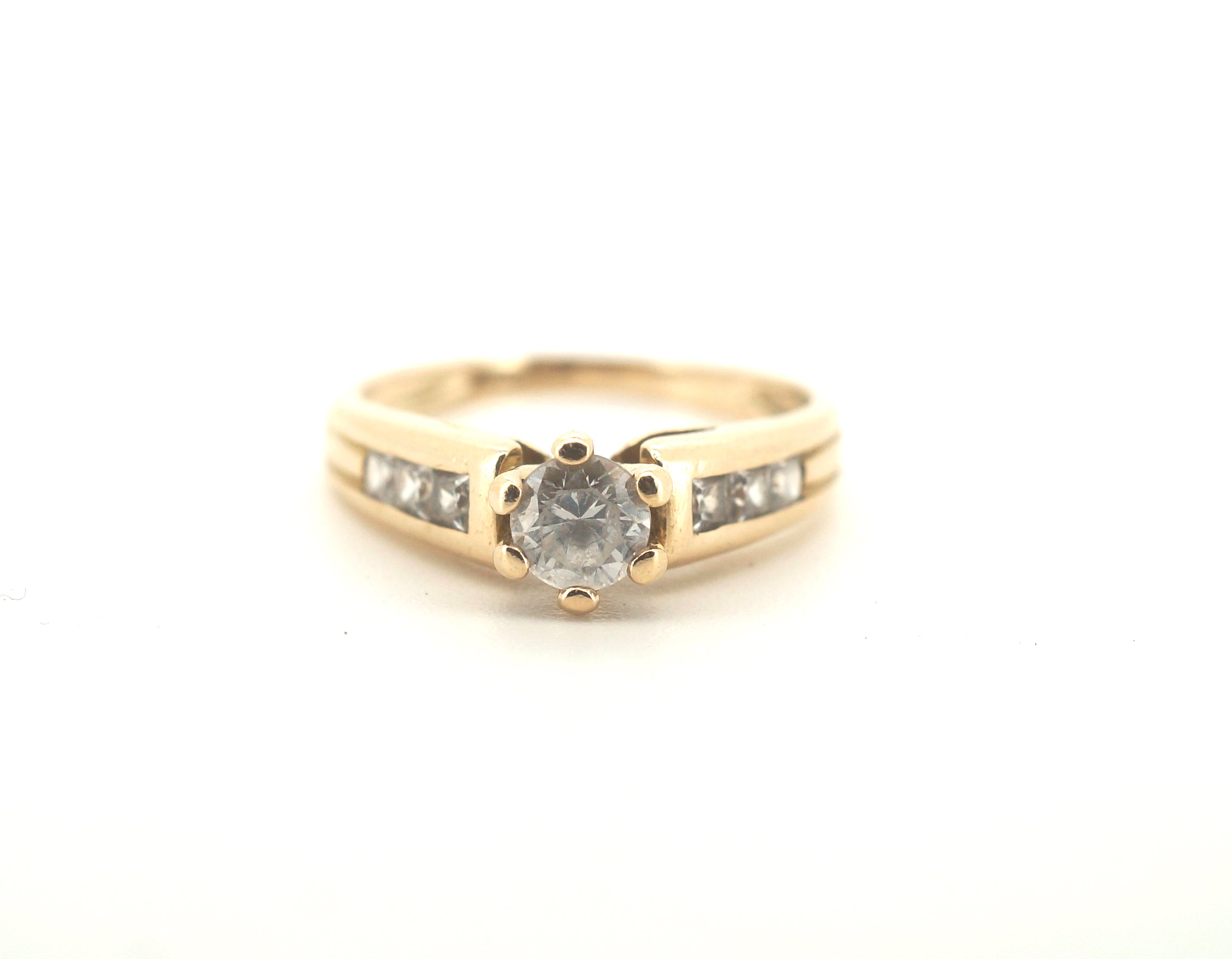 Ladies 9CT Yellow Gold CZ Stone Ring (Size: L, 2.4g) - 505280