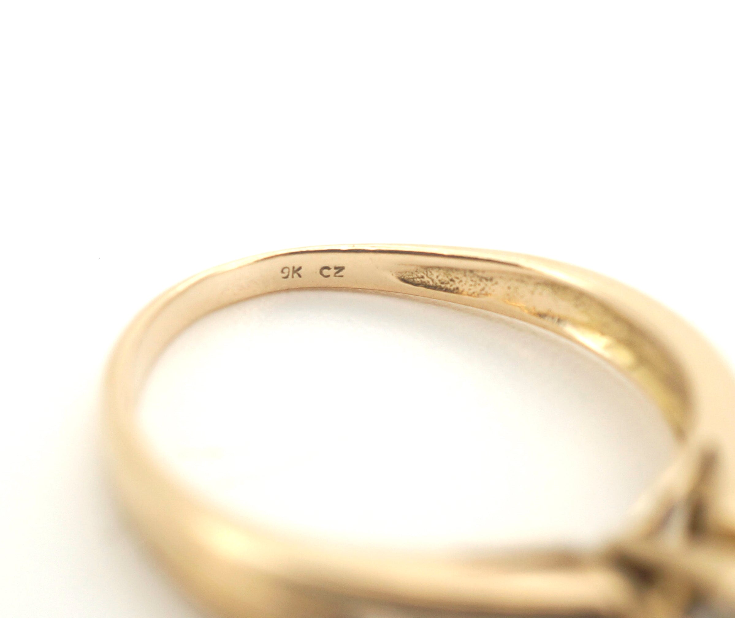 Ladies 9CT Yellow Gold CZ Stone Ring (Size: L, 2.4g) - 505280