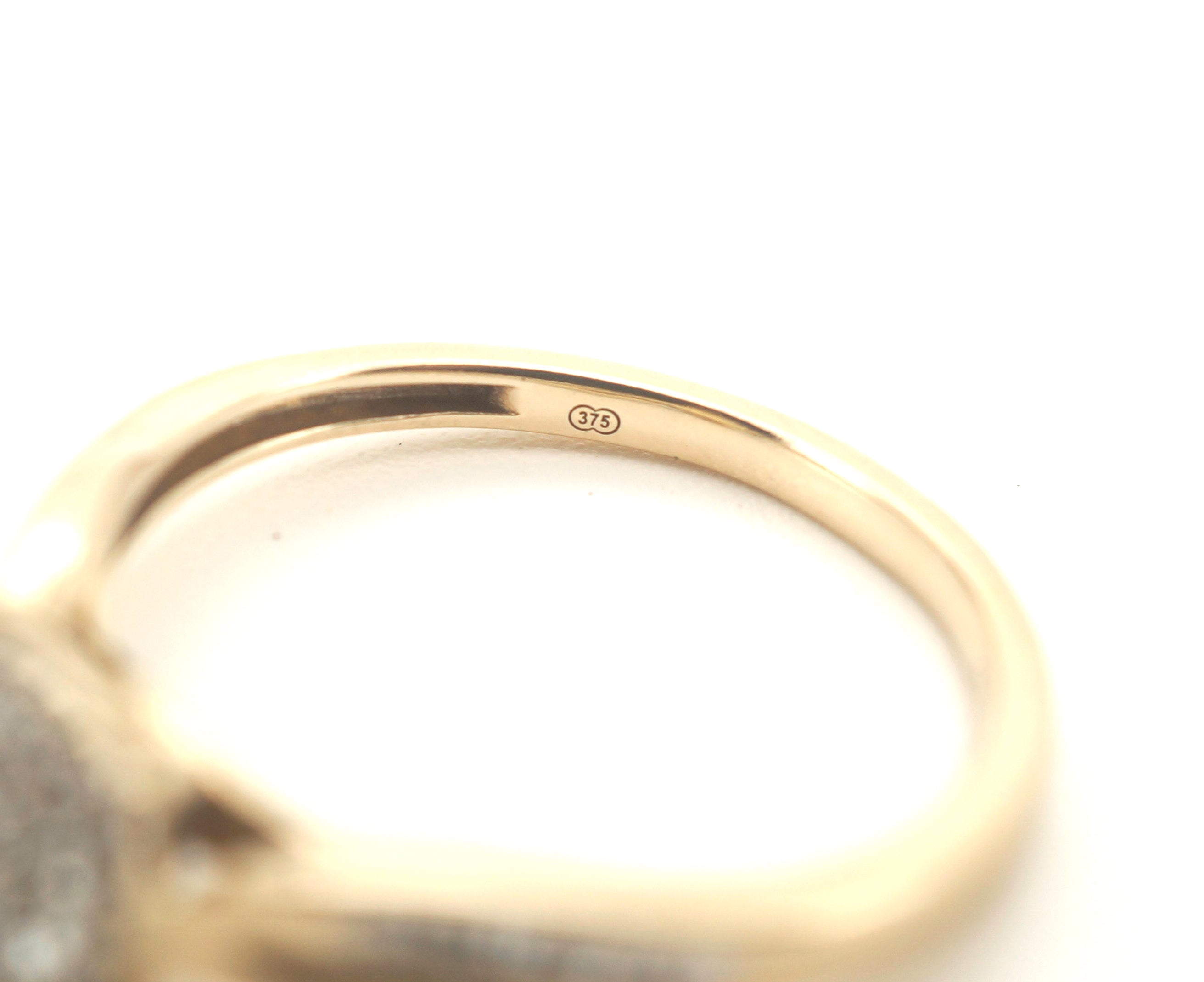 Ladies 9CT Yellow Gold Diamond Ring (Size: Q1/2, 2.57g) - 506391
