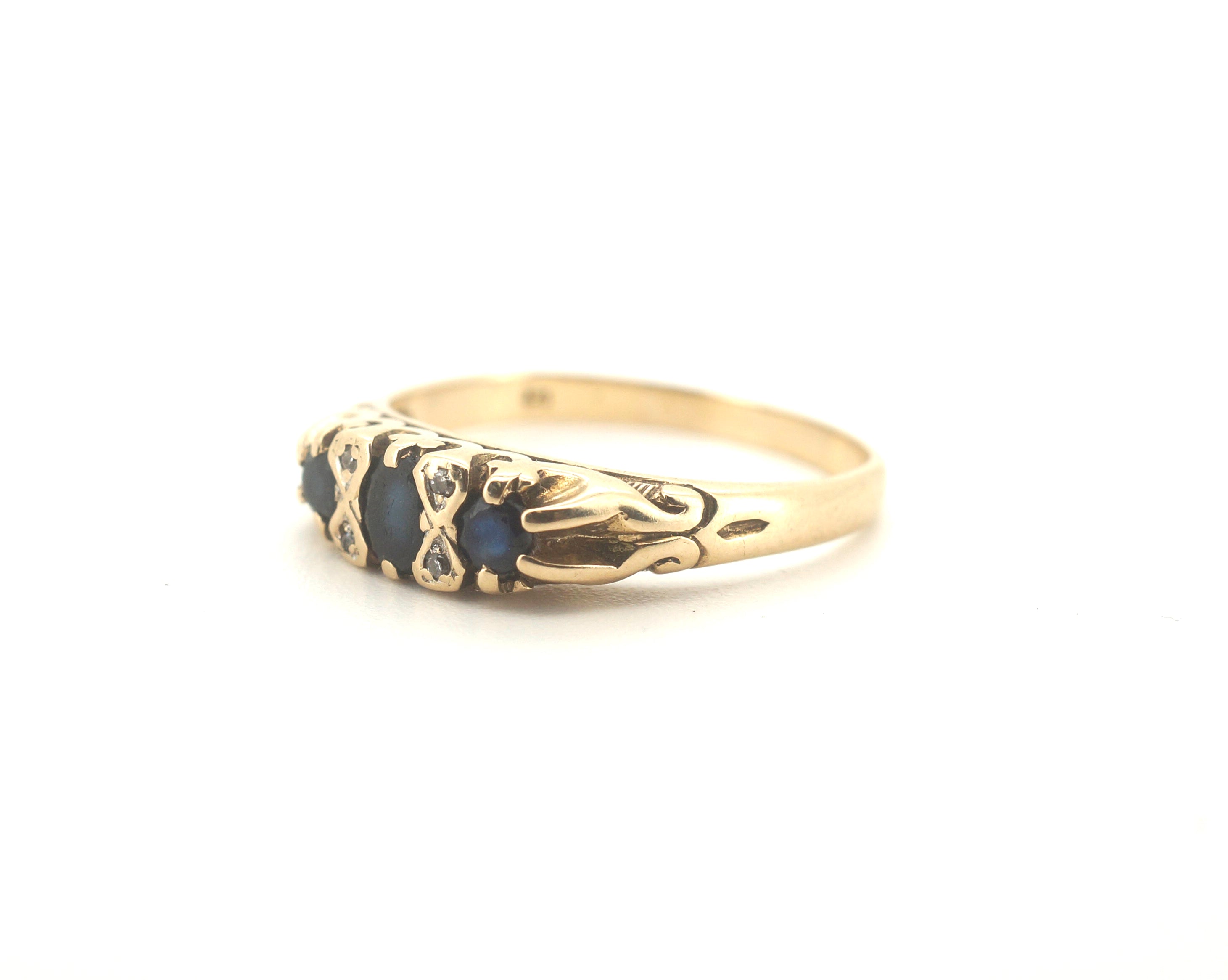 Ladies 9CT Yellow Gold Ring Blue Stones/Diamonds (Size: O, 2.31g) - 506389