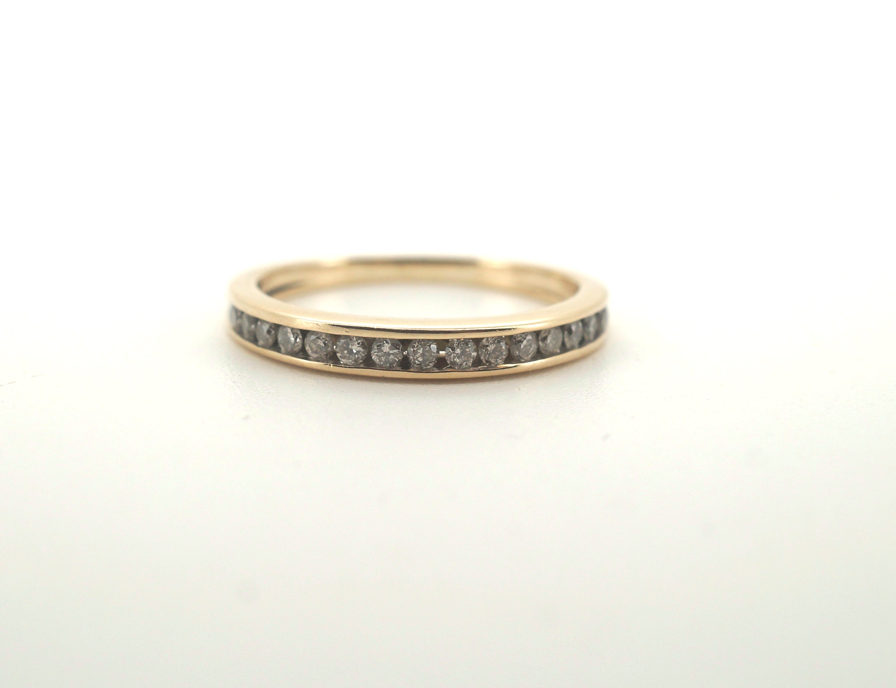 Ladies 9CT Yellow Gold Diamond Ring (Size: K, 2.1g) - 506387