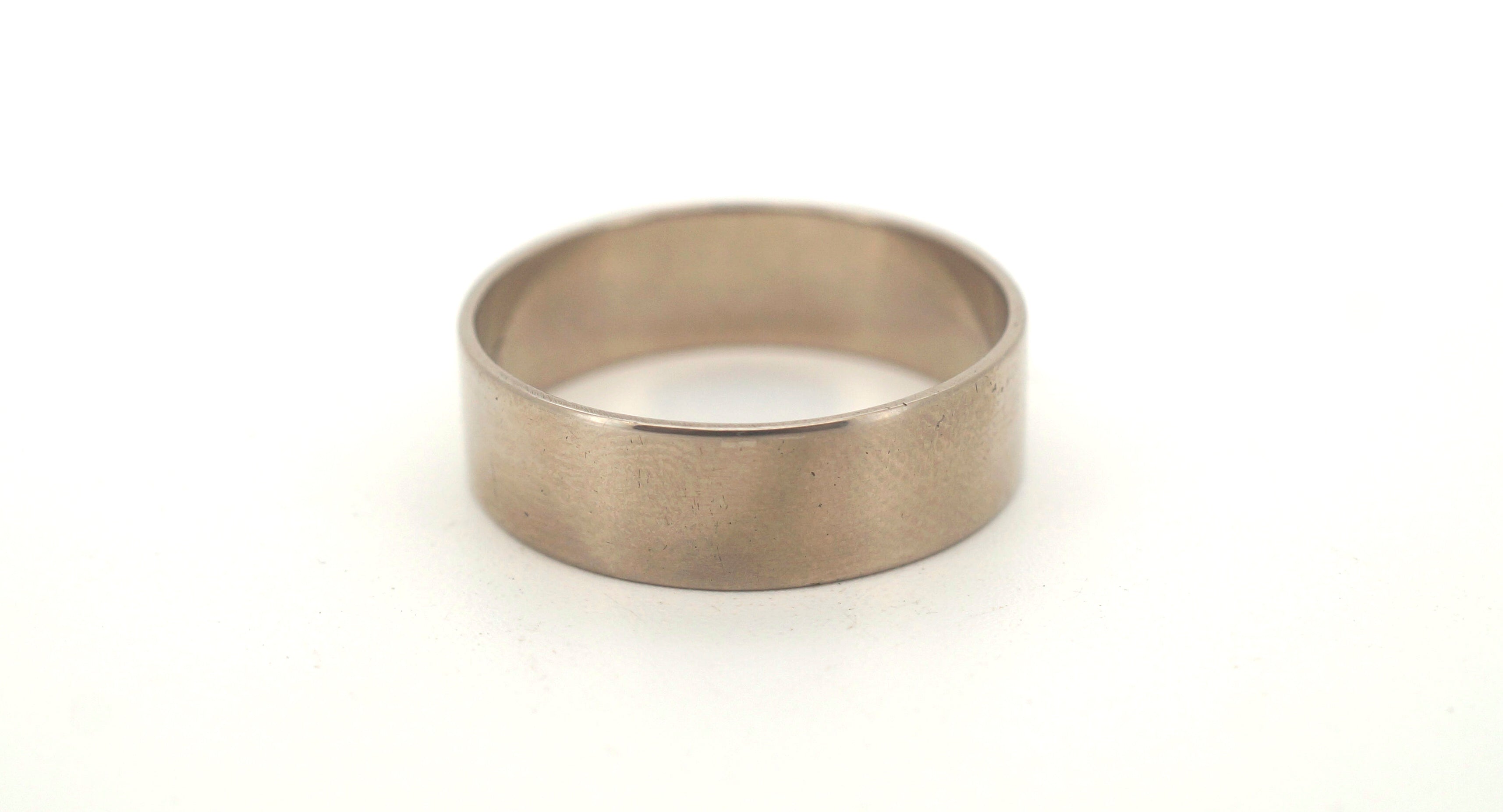 18ct White Gold Plain Band Ring (Size W 1/2) - 502773