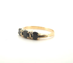 Ladies 9CT Yellow Gold Black Stone Trilogy Ring (Size O, 1.5g) - 506074