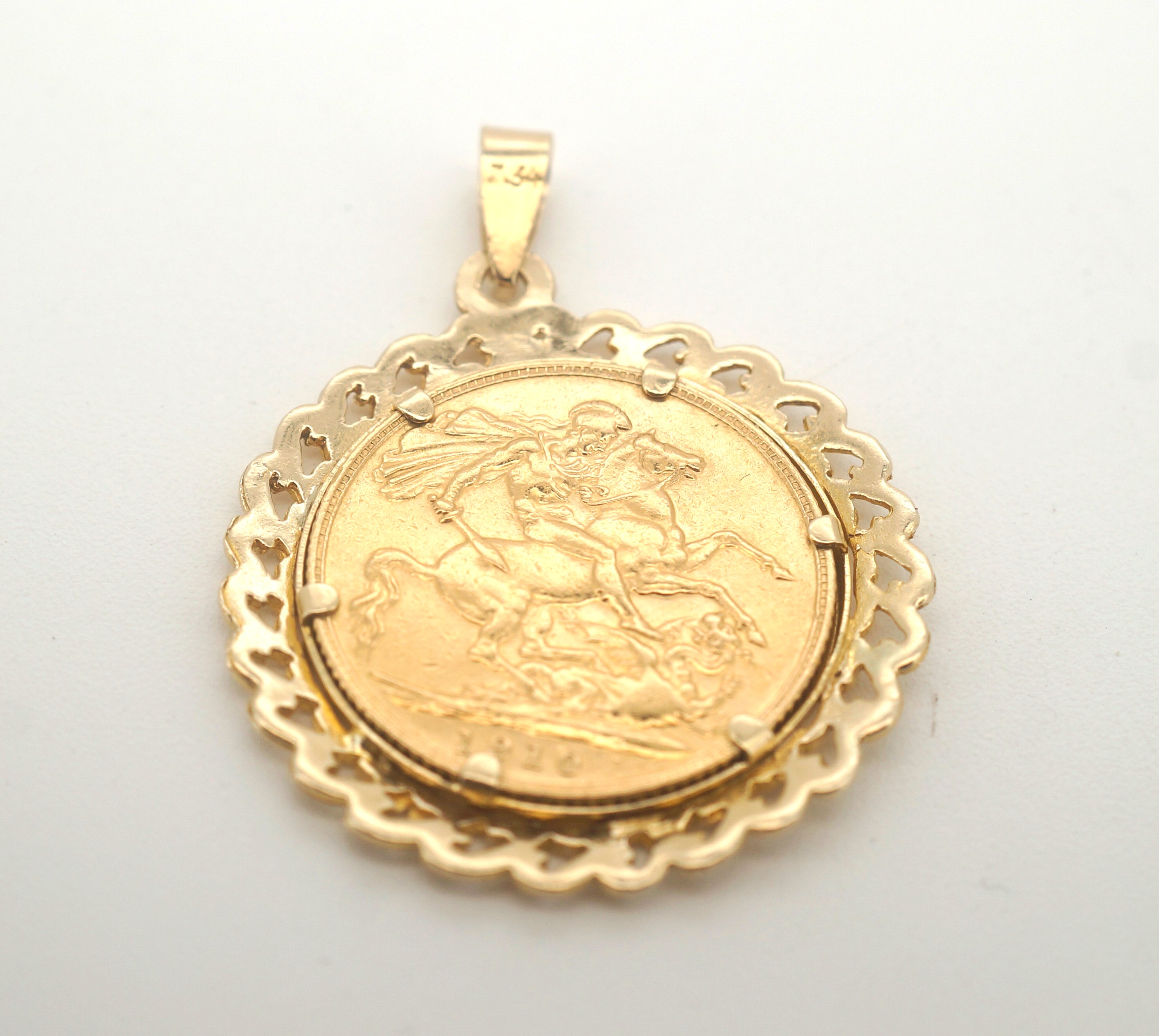 1910 Full Gold Soverign Coin in 14CT Yellow Gold Casing - 506170