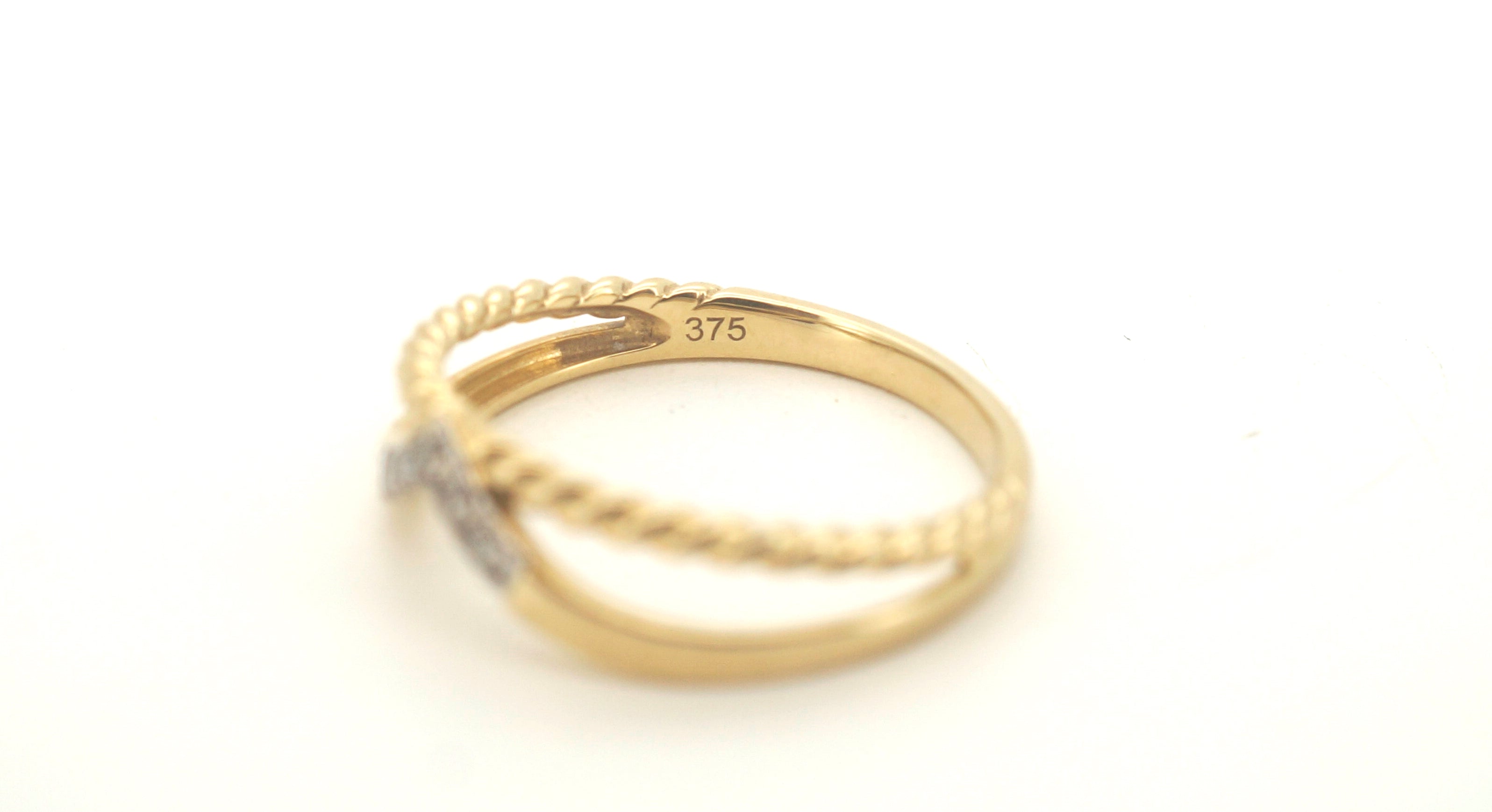 Ladies 9ct Yellow Gold Dress Ring (Size M) - 506547