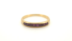Unisex 18ct Yellow Gold Ring with Straight Set Pink Stones (Size I) - 506443