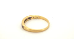 Unisex 18ct Yellow Gold Ring with Straight Set Pink Stones (Size I) - 506443