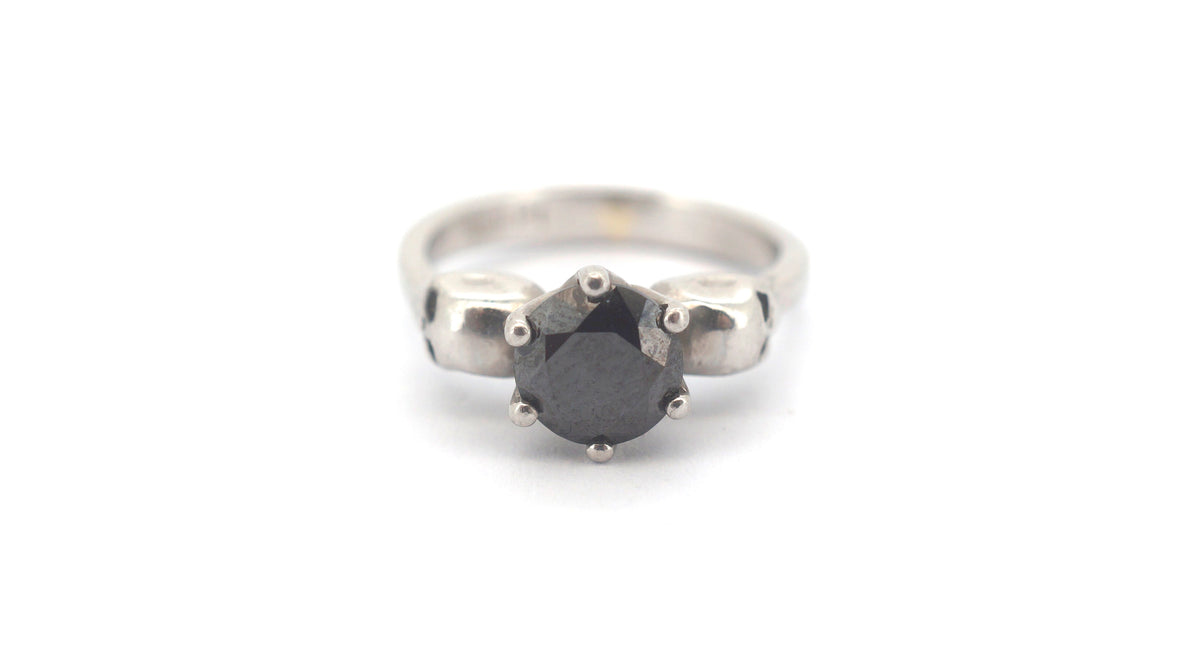 950pt Platinum and Treated Black Diamond Skull Themed Ring (Size G) - 504067