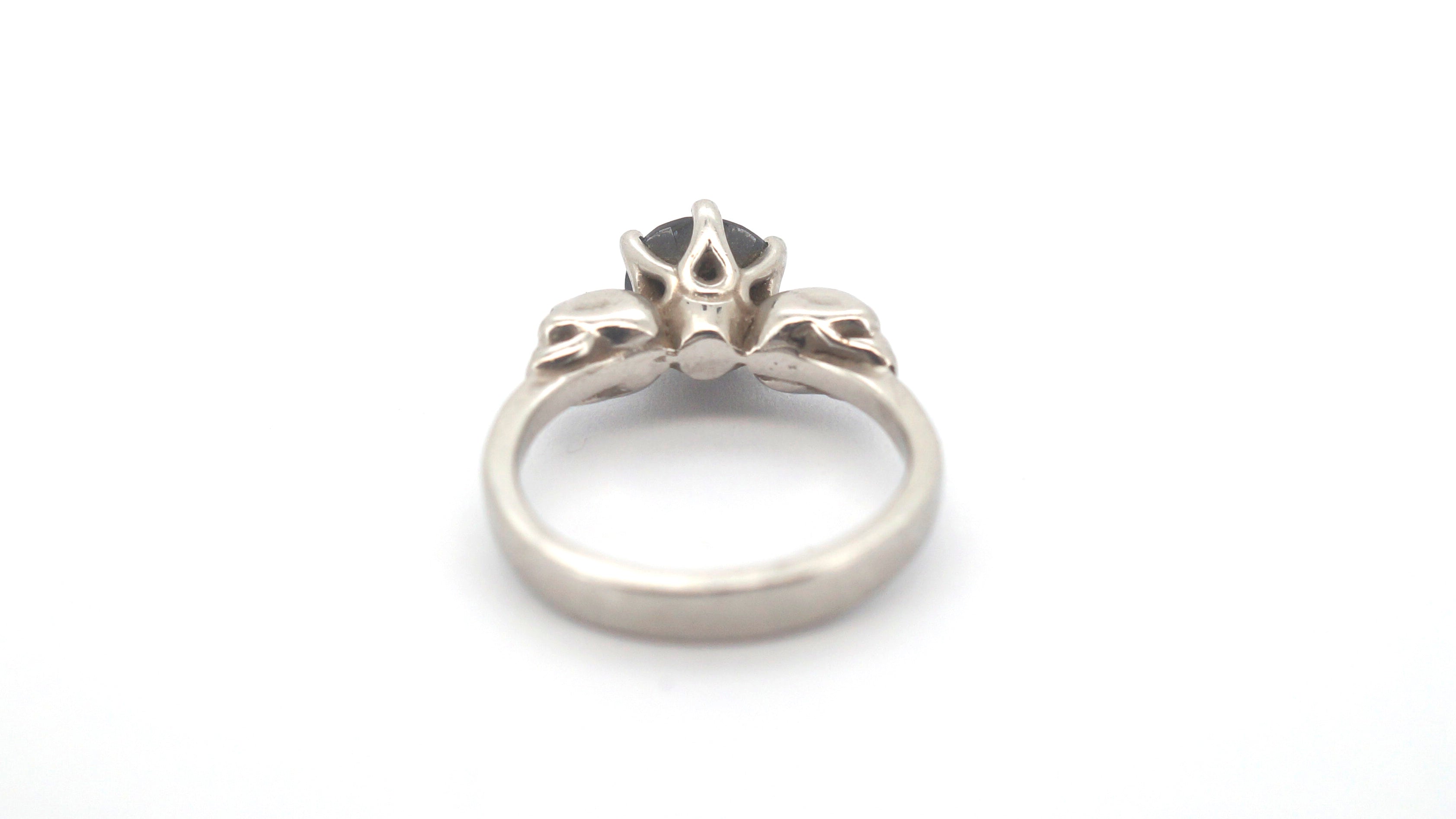950pt Platinum and Treated Black Diamond Skull Themed Ring (Size G) - 504067