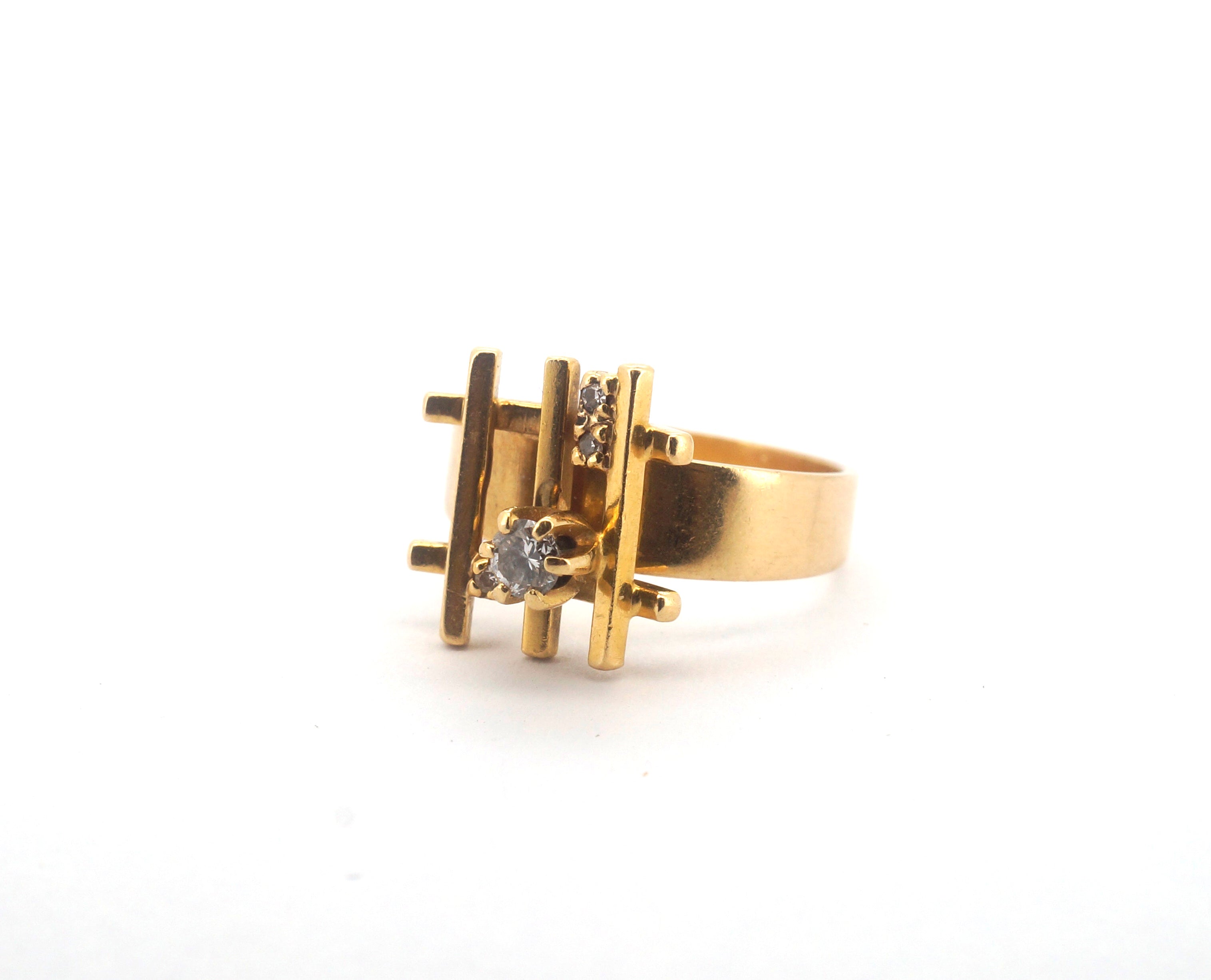 Ladies 18CT Yellow Gold Diamond Ring (Size: M1/2, 5.5g) - 505420
