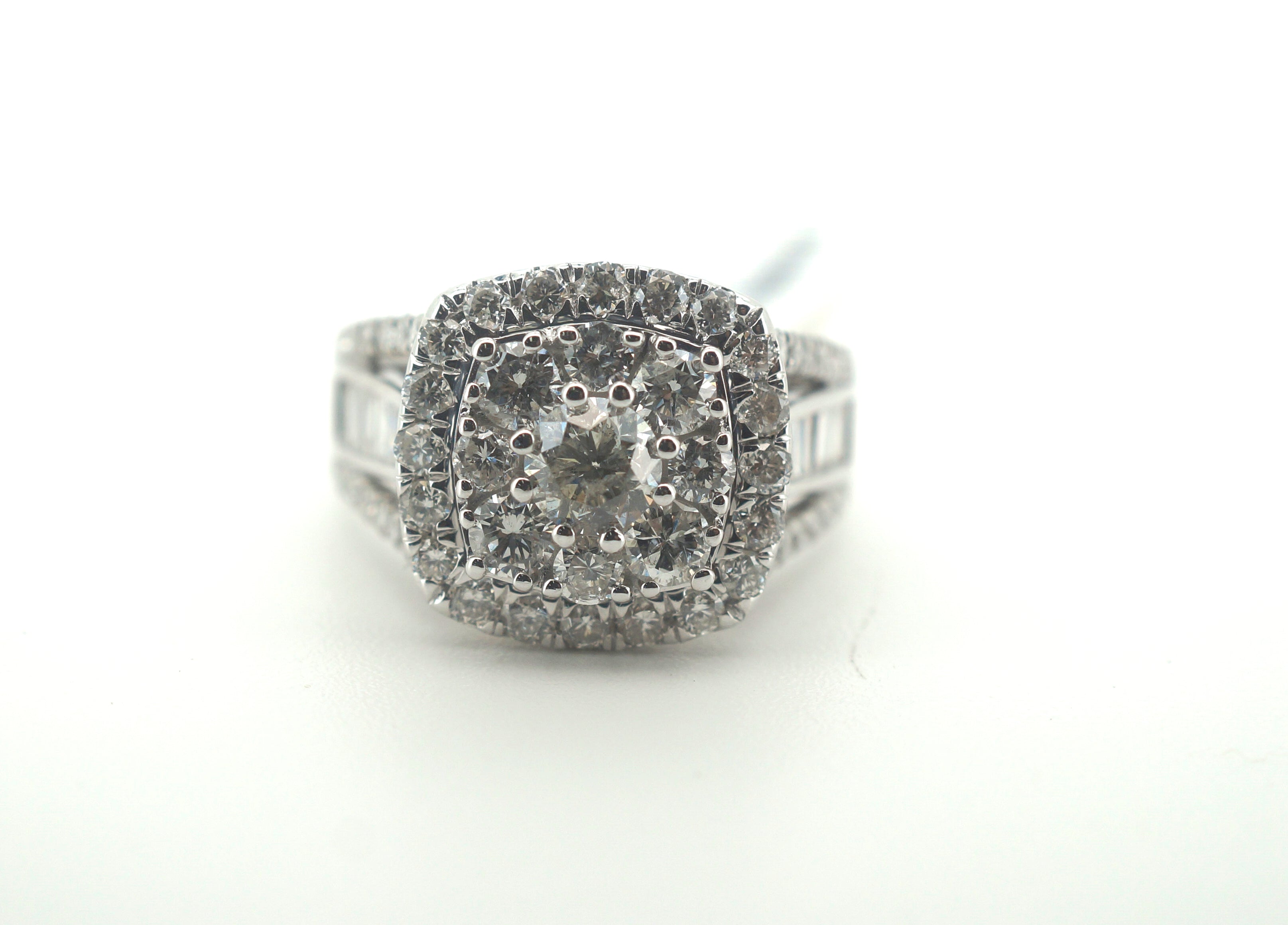 Ladies Stunning 9CT White Gold Diamond Cluster Ring (Size: L) - AD 32707