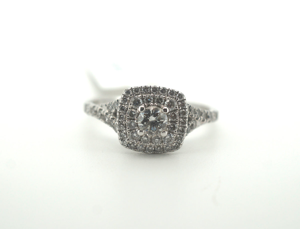 Ladies Stunning 14K White Gold Michael Hill Ring (Size R1/2) - 215902