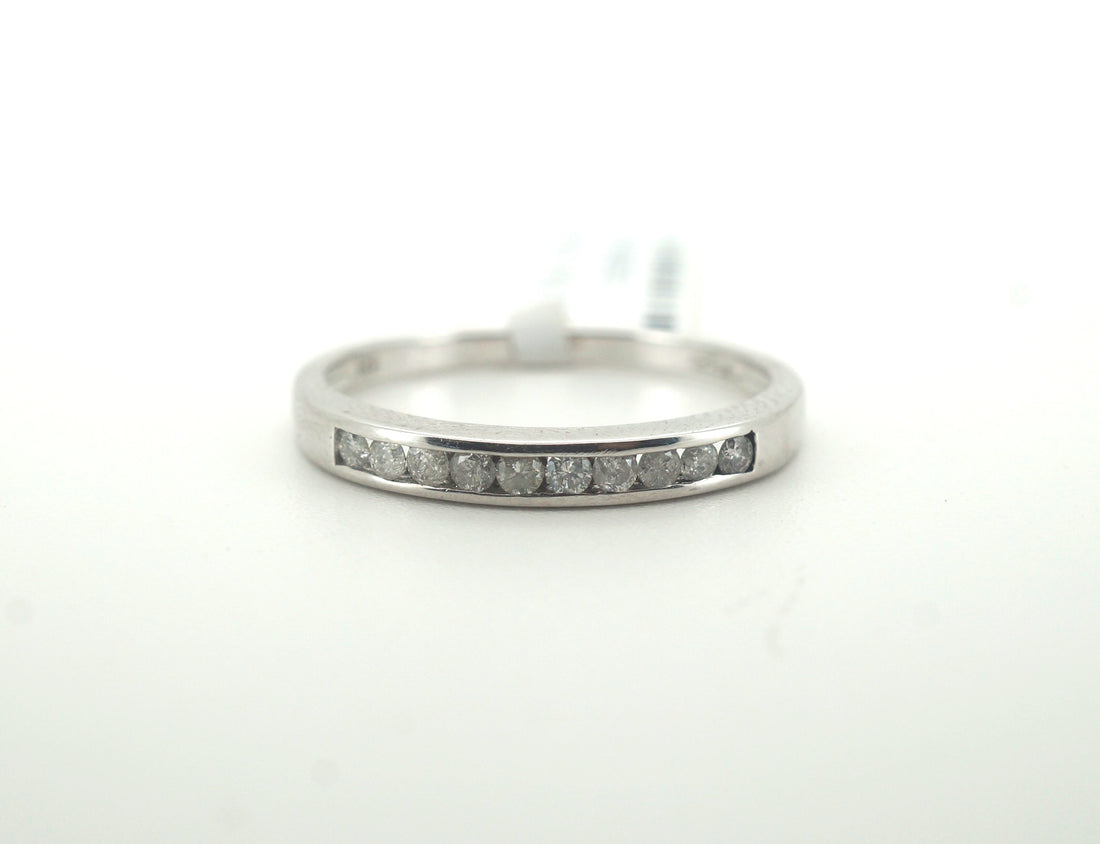 Ladies 9K White Gold Diamond Ring (Size: S) - 248535