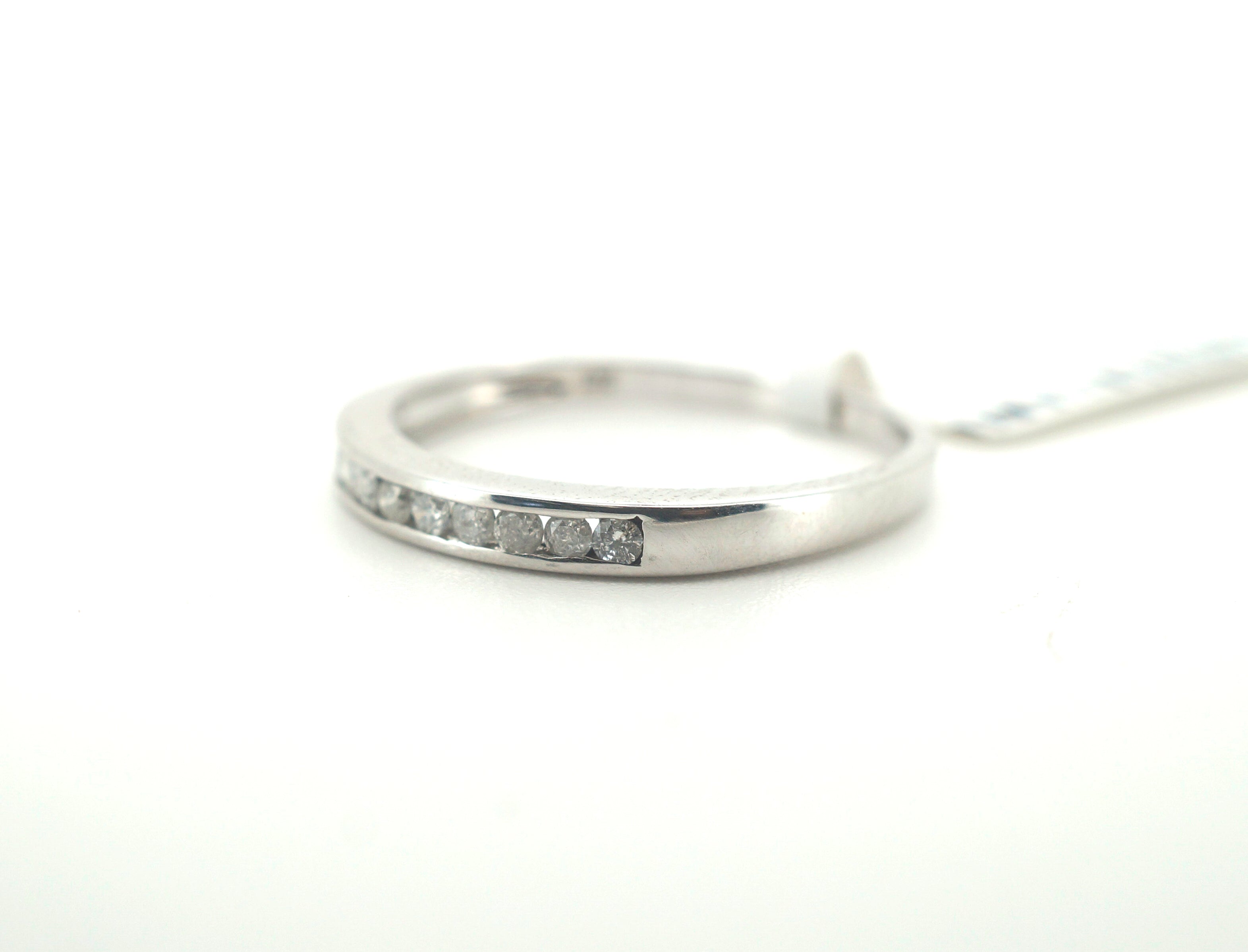Ladies 9K White Gold Diamond Ring (Size: S) - 248535