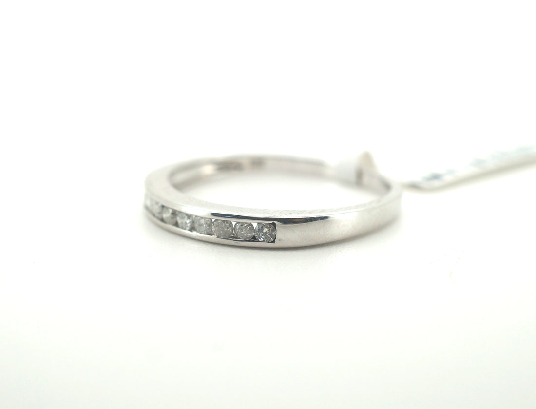 Ladies 9K White Gold Diamond Ring (Size: S) - 248535