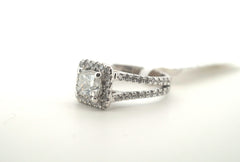 Ladies Stunning 18K White Gold Diamond Engagement Ring - 30567